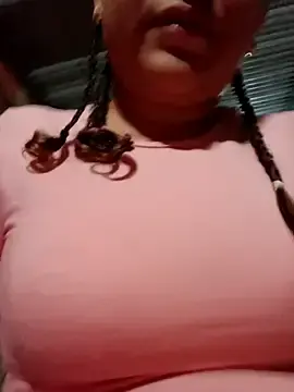 Stripchat Free Porn Cam of ValeriaSantos-