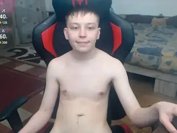 Stripchat Live Sex Cam of hugkydo