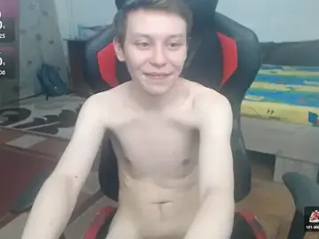 Stripchat Adult Webcam of hugkydo