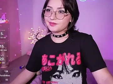 Stripchat Adult Webcam of Ahri_howl_sweet