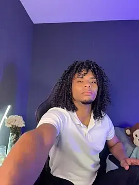 Stripchat Free Porn Cam of Lucas_eevans