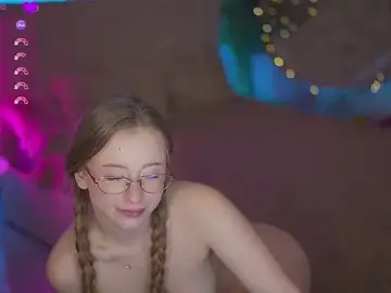 Stripchat Free Live Porn of SilverrMoon