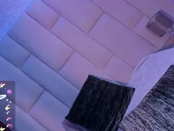 Stripchat Best Webcam of Summer_walkerr