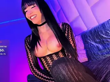 Stripchat Adult Webcams of Summer_walkerr