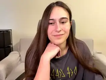 Stripchat Live Sex Cam of AliceKolltt