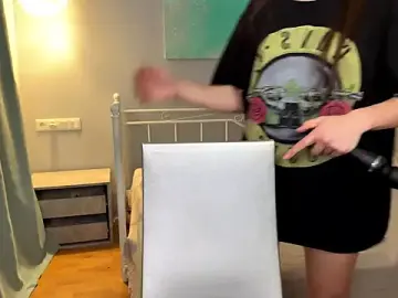 Stripchat Adult Webcam of AliceKolltt