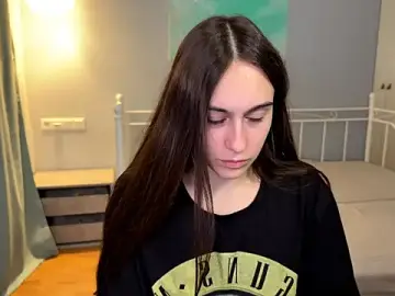 Stripchat Live Sex Cam of AliceKolltt
