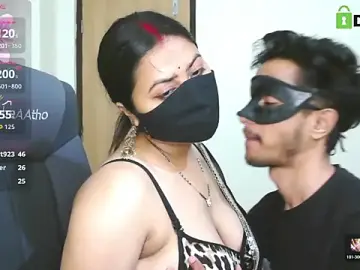 Stripchat Adult Webcam of SassyWildCouple