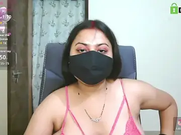 Stripchat Live Sex Cam of SassyWildCouple