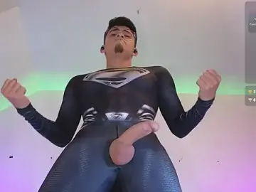 Stripchat Nude Webcam of VikoHands