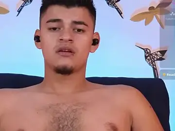 Stripchat Live Sex Cam of VikoHands