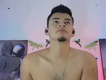 Stripchat Free Live Porn of VikoHands