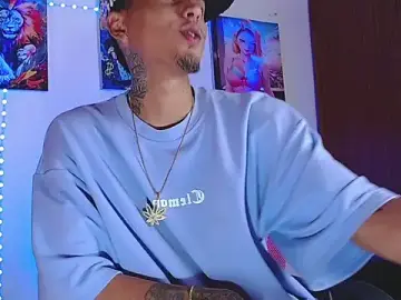 Stripchat Nude Webcam of Liam_lee