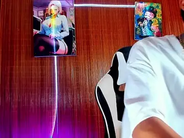 Stripchat Live Sex Cam of Liam_lee