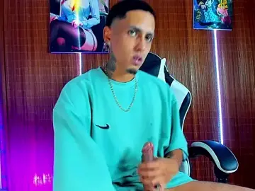 Stripchat Best live sex cam show of Liam_lee