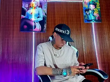 Stripchat Live Sex of Liam_lee