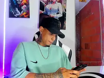 Stripchat Free Live Porn of Liam_lee