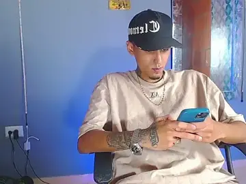 Stripchat Sex Cam of Liam_lee