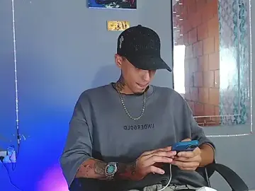 Stripchat Best live sex cam show of Liam_lee