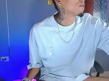 Stripchat Watch Live Sex Cams of Liam_lee