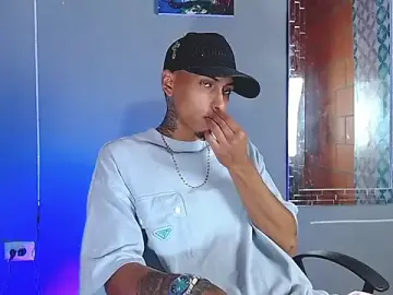 Stripchat Best live sex cam show of Liam_lee