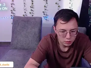 Stripchat Free Porn Cam of Tina_4_Charlie
