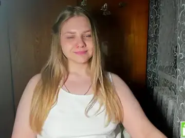 Stripchat Free Live Porn of AlinaMors