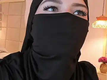 Stripchat Free Live Porn of anna-henao