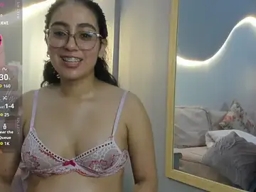 Stripchat Sex Chat of lucelly_15