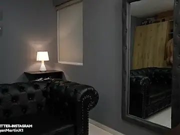 Stripchat Free Live Porn of LoganMartinX