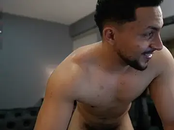 Stripchat Live Sex of LoganMartinX