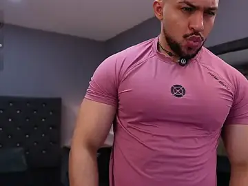 Stripchat Adult Webcams of LoganMartinX