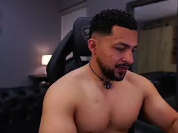 Stripchat Best Webcam of LoganMartinX