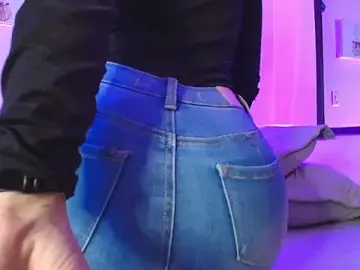 Stripchat Live Sex of Natalie_Heather