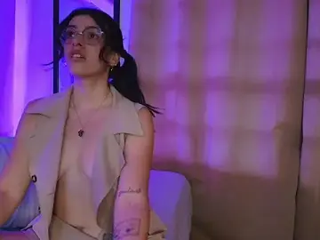 Stripchat Sex Cam of Natalie_Heather