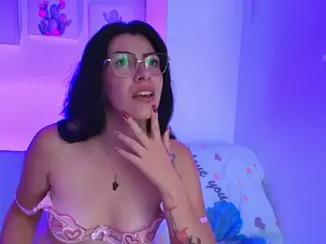 Stripchat Adult Webcam of Natalie_Heather