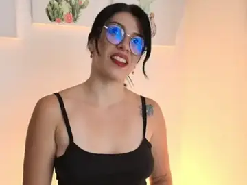 Stripchat Adult Webcams of Natalie_Heather