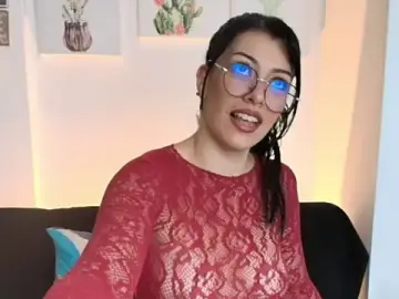 Stripchat Free Porn Cam of Natalie_Heather