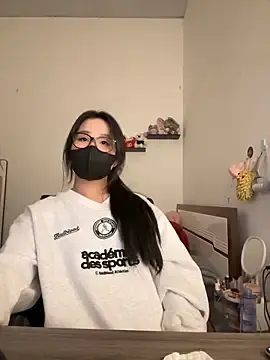 Stripchat Free Porn Cam of Livender_2x