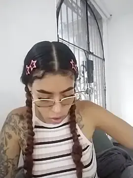 Stripchat Free Porn Cam of Pamelamiler__