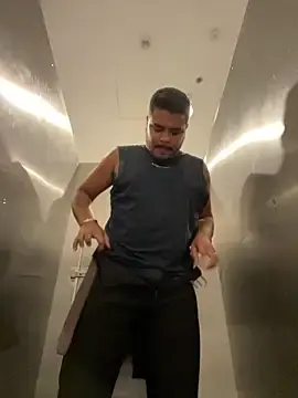 Stripchat Watch Live Sex Cams of TheKingThiago