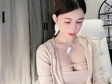 Stripchat Free Live Porn of lvy-w