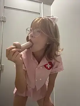 Stripchat Best live sex cam show of yuer_your
