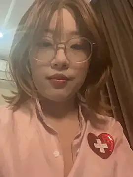 Stripchat Live Sex Cam of yuer_your