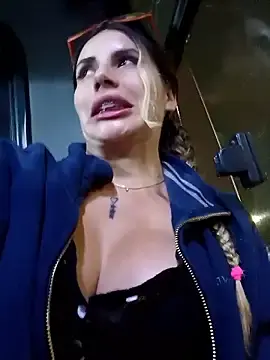 Stripchat Watch Live Sex Cams of Cata_city1106