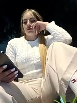 Stripchat Best live sex cam show of Cata_city1106