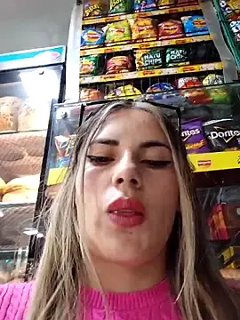 Stripchat Live Sex Cam of Cata_city1106