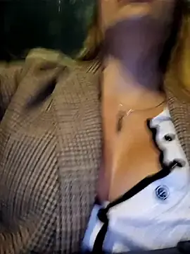 Stripchat Nude Webcam of Cata_city1106