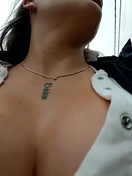 Stripchat Free Live Porn of Cata_city1106