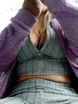 Stripchat Free Live Porn of Cata_city1106